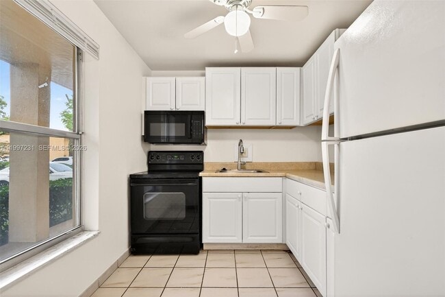 Building Photo - 5801 NW 62nd Ave Unit 106