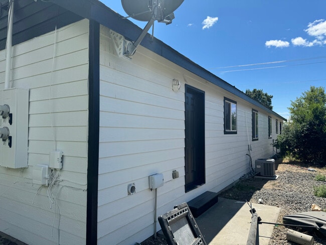 Photo - 1506 N Mary St Unidad 2