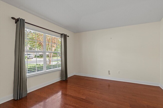 Photo - 293 Edge of Woods Rd