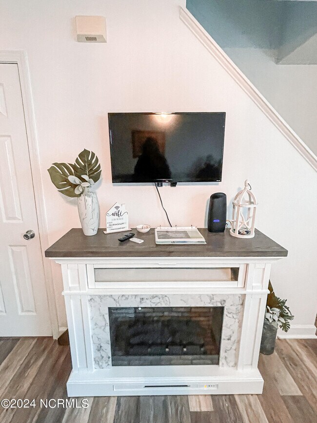 33 Pirates Cove Dr Townhome Townhome Rental in Swansboro NC