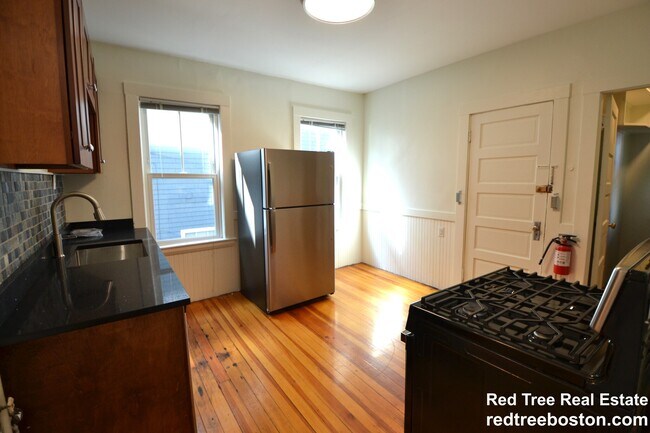 Photo - 82 Montebello Rd Unidad 1