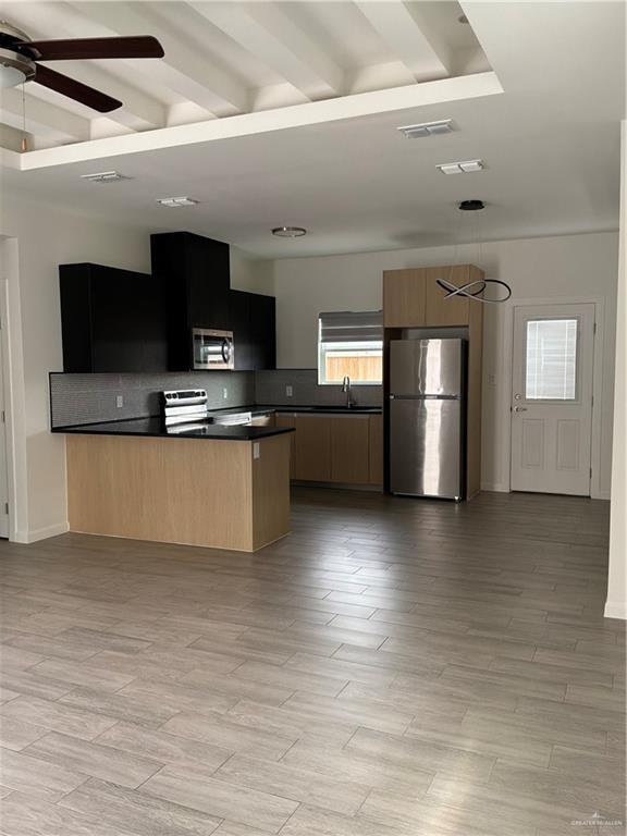 Building Photo - 13 Ventura Ave Unit 1