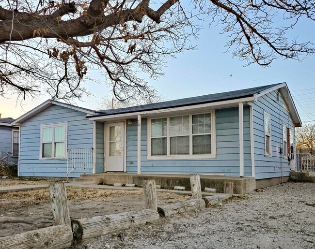 Photo - Cozy 2 Bed 1 Bath In Northeast Lubbock