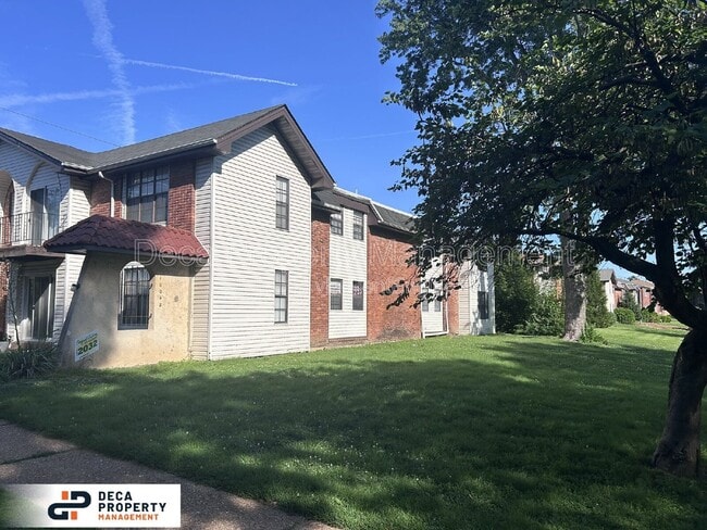 Building Photo - 10048 Squire Meadows Dr Unit 5