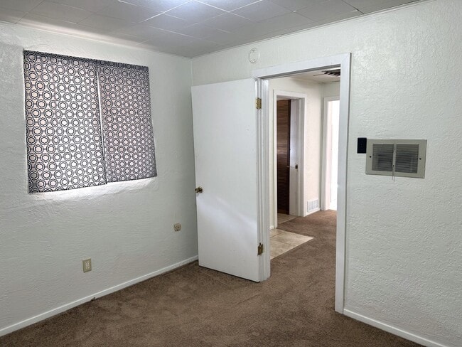 Photo - 2425 Mountain Rd NW Unidad Casita