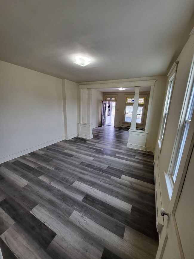 Photo - 3 Bedroom / 1 Bathroom in Tamaqua !