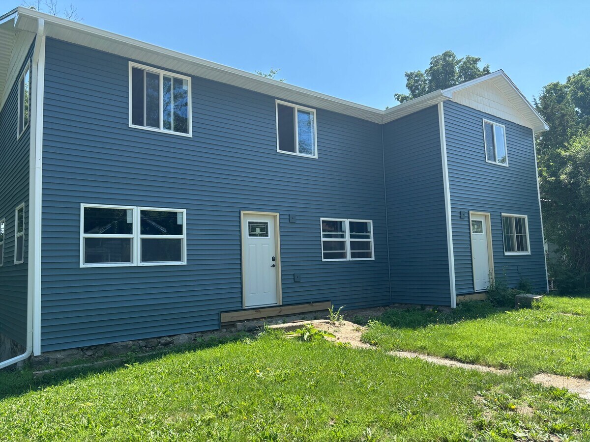 Photo - 13701 Main St Unit 2
