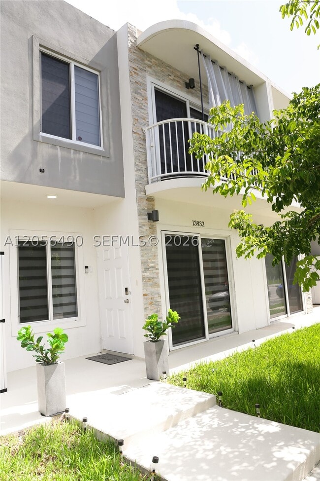 Photo - 13932 SW 259th Way
