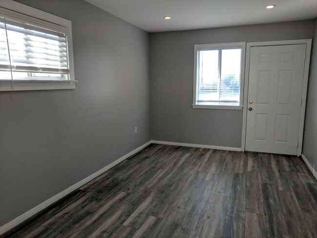 Photo - Great Outdoor Living!! One Bedroom Duplex in North Clairemont