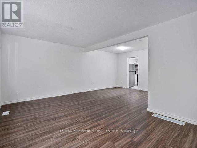 Photo - 414 Stone Rd W