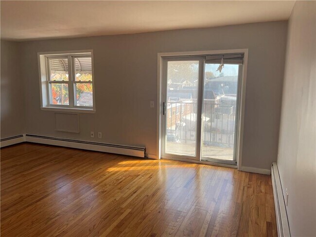 Photo - 1235 Fairfax Ave Apartamento Unidad 3