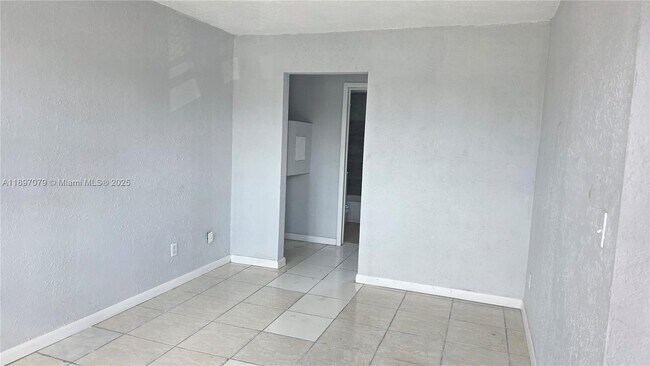 Photo - 7001 NW 15th Ave Unit 18
