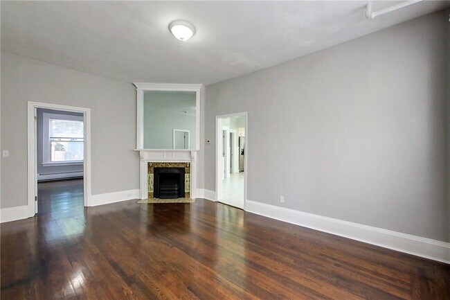 Photo - 41 Almy St Unit 1