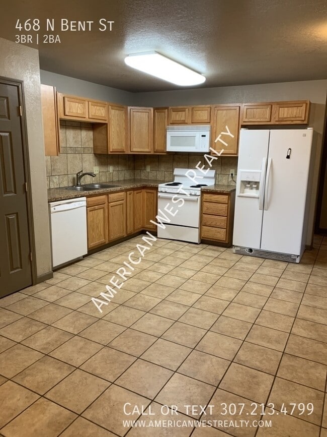 Photo - 468 N Bent St