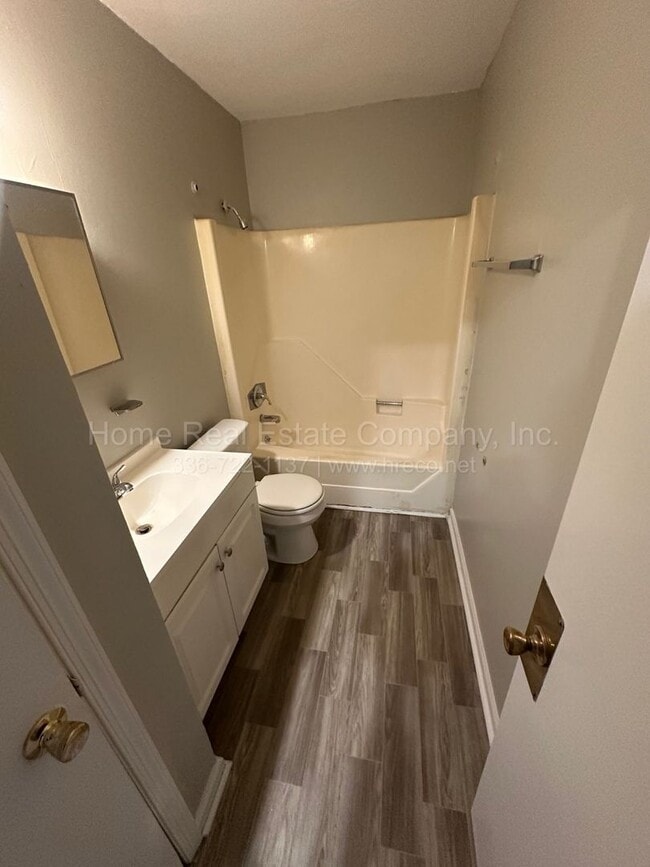 Photo - 151 Westdale Ave NW Unit F