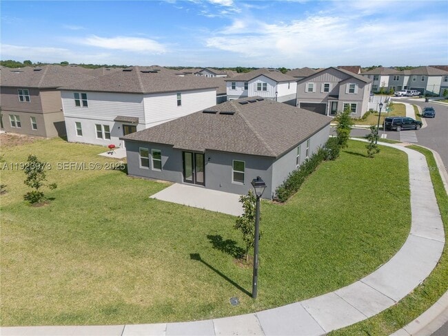 Photo - 2375 Lancashire St