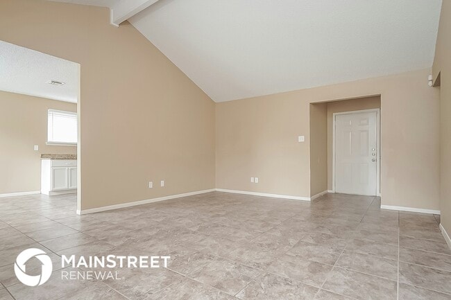 Photo - 15850 Alger Dr