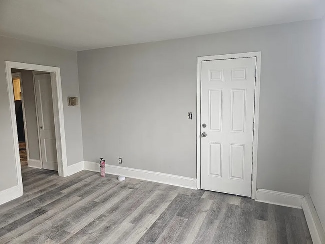 Photo - 5109 Arbutus Ave Unit 1