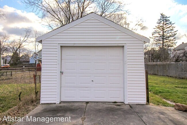 Photo - 2 br, 1.5 bath House - 867 Kling Street