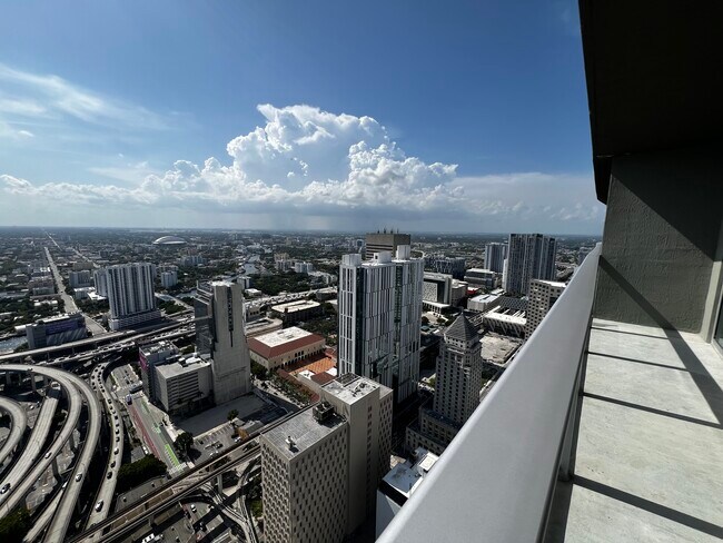 529 SW 3rd St Unit A2