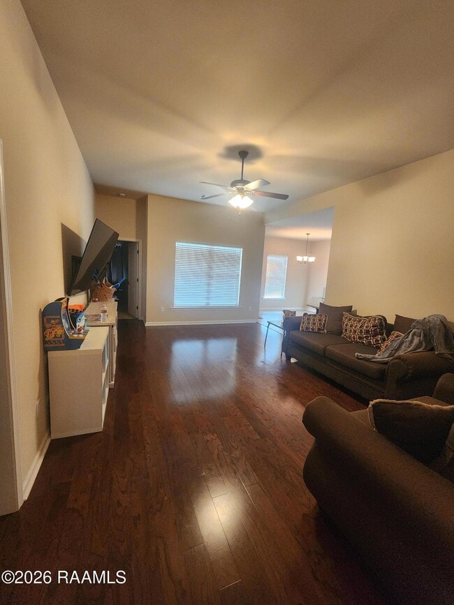 Photo - 417 Elwick Dr