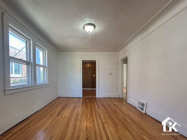 2425 Clements St Unit 2427 Clements