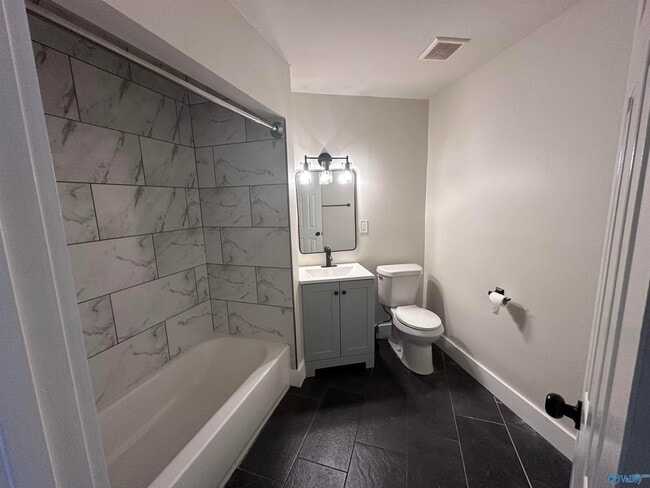 Photo - 3801 SW Triana Blvd Unit 3