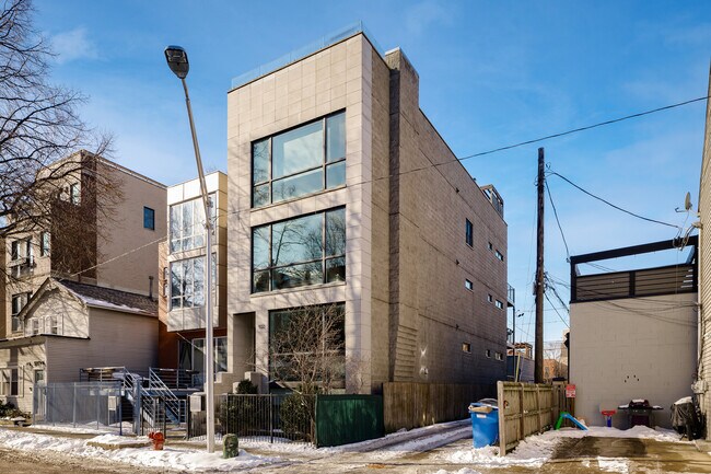 Photo - 922 N Hermitage Ave Unit 2