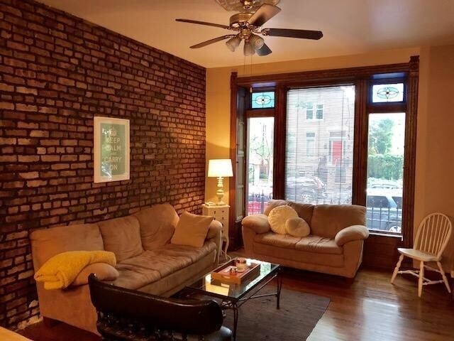 Photo - 2023 N Kenmore Ave Unit 01F