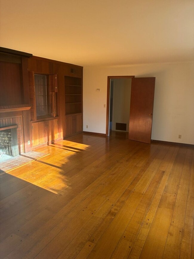 Photo - 1150 Stockbridge Ave