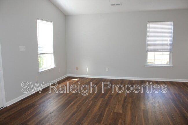 312 Evening Star Dr