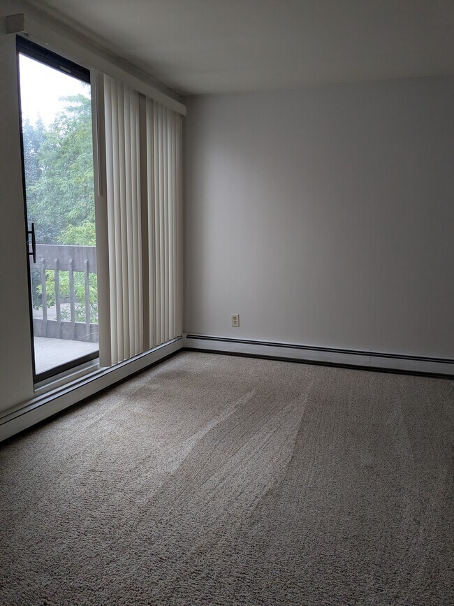 Photo - 2350 W Good Hope Rd Unit 357