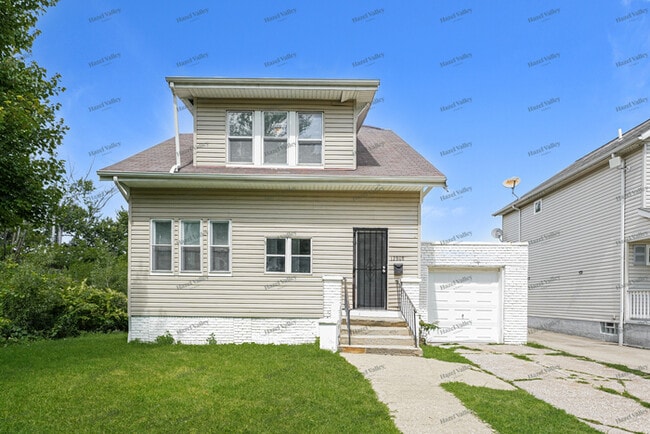 Building Photo - 12808 Kadel Ave