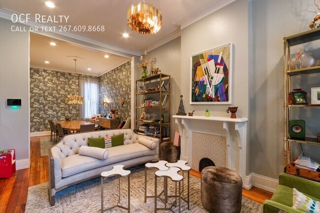 Building Photo - 206 S 43rd St