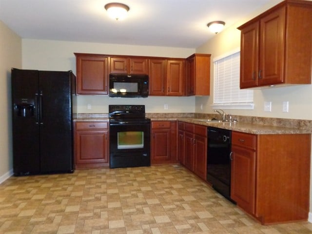 Photo - 1808 Bunting Way Dr