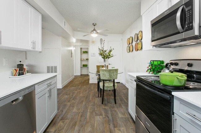 Photo - Palm Crest at Station 40