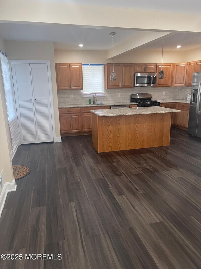 Photo - 410 Ferry St