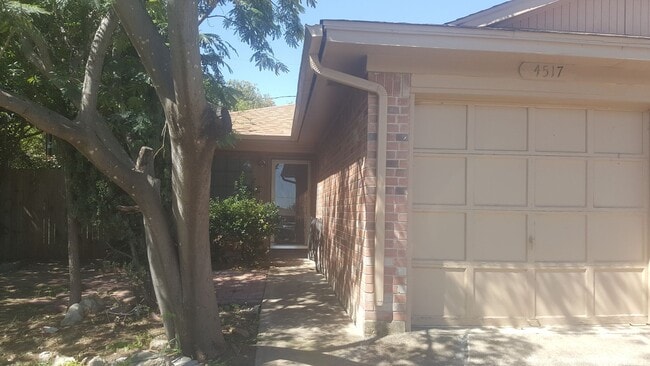 Photo - One Side of Duplex is Waiting for You- 2 Bed- 2 Bath- Lake Worth on Cul De Sac- 76135