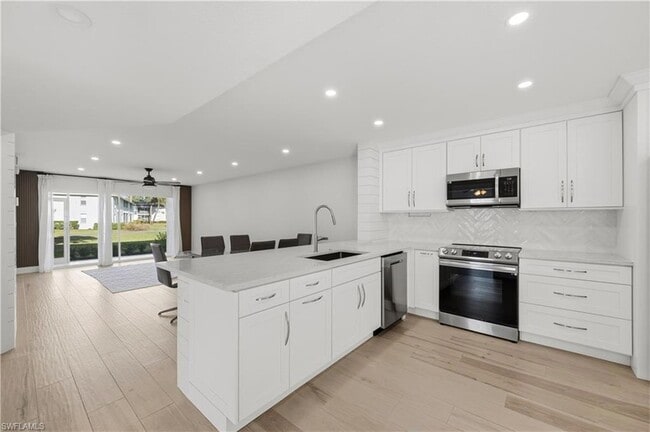 Photo - 1330 Derbyshire Ct