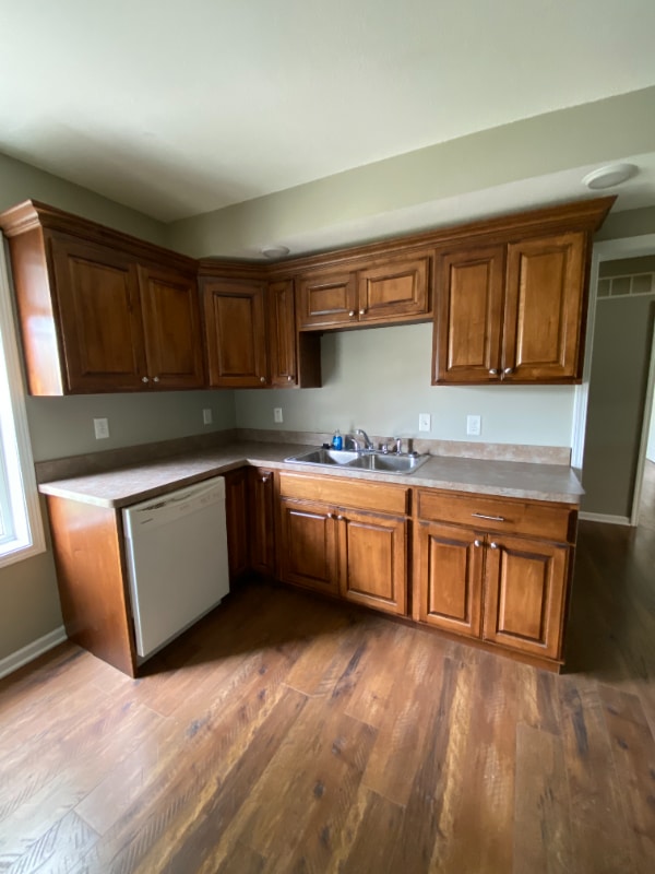 Photo - 600 W Broadway Blvd Unit B