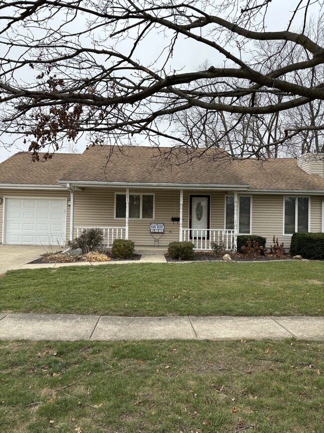 Front of house - 151 S Walnut St House