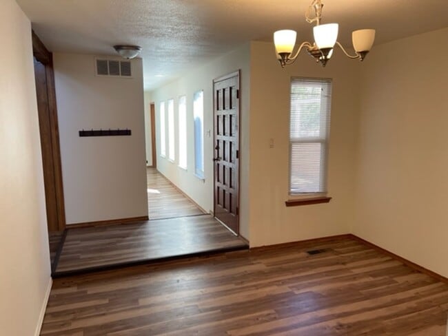 Photo - 2101 White Cloud St NE