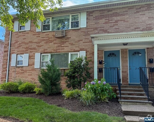 Building Photo - 2-38-38 Virginia Dr Unit 238A Rental