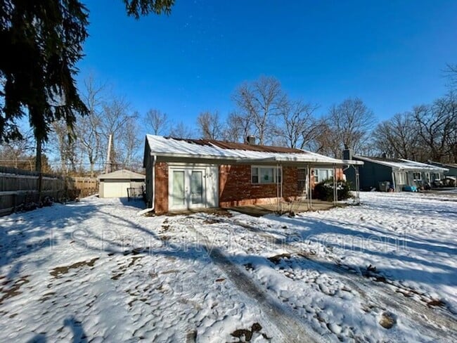 Photo - 6740 Doris Dr