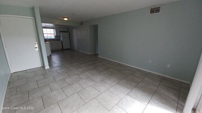 Photo - 181 Ulster Ln