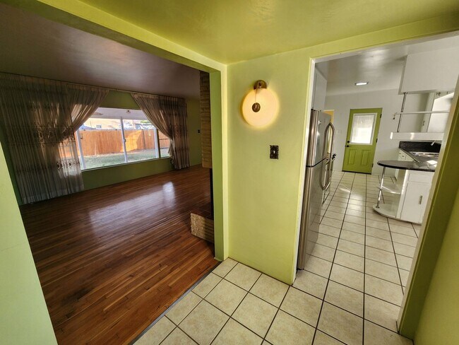 Photo - 414 Phillips Dr