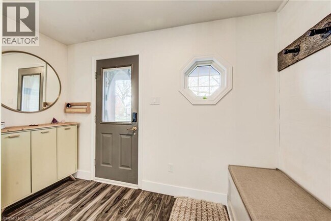 Photo - 107 Ellis Ave