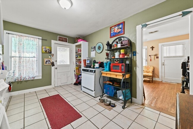 Photo - 154 Willow St