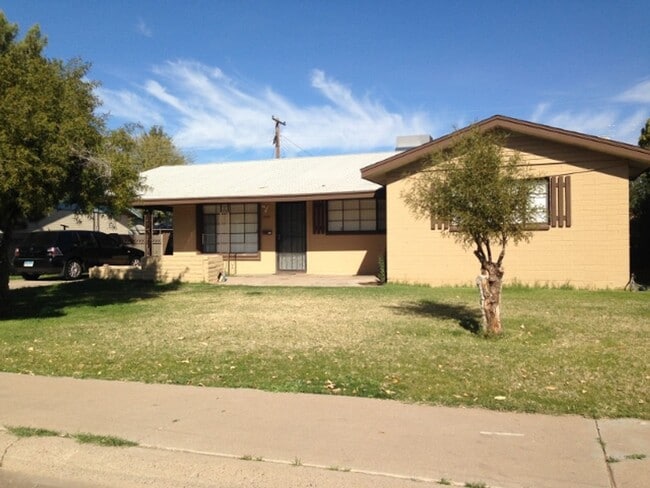 Spacious 4-Bedroom, 2-Bath Home in Tempe –... - Spacious 4-Bedroom, 2-Bath Home in Tempe –...