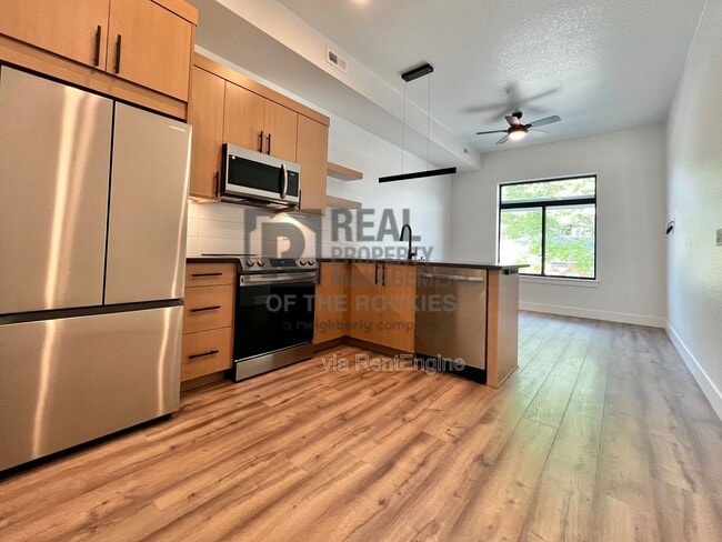 Photo - 400 N Garfield Ave Unit 206